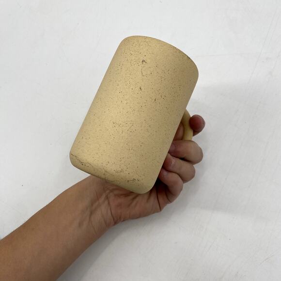 Al Centro Cylinder Cream Speckled Mug - Picture 5 of 7